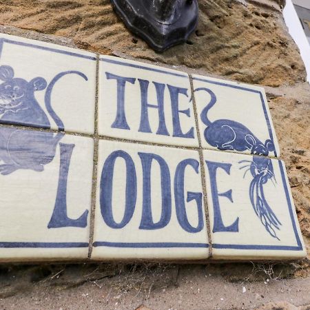 The Lodge Whitby Exterior photo