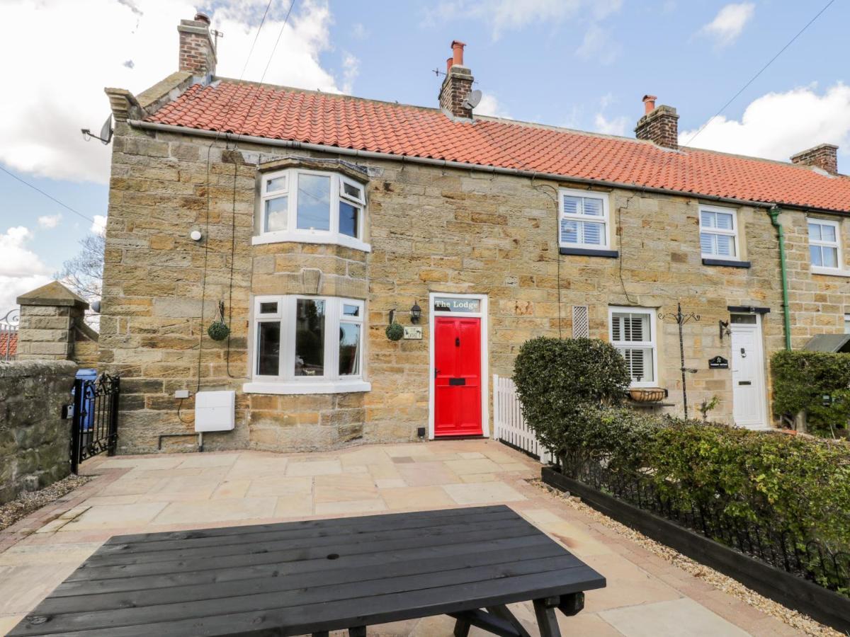 The Lodge Whitby Exterior photo
